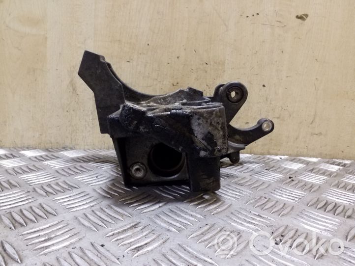 Audi Q7 4L Power steering pump mounting bracket 059145169AD