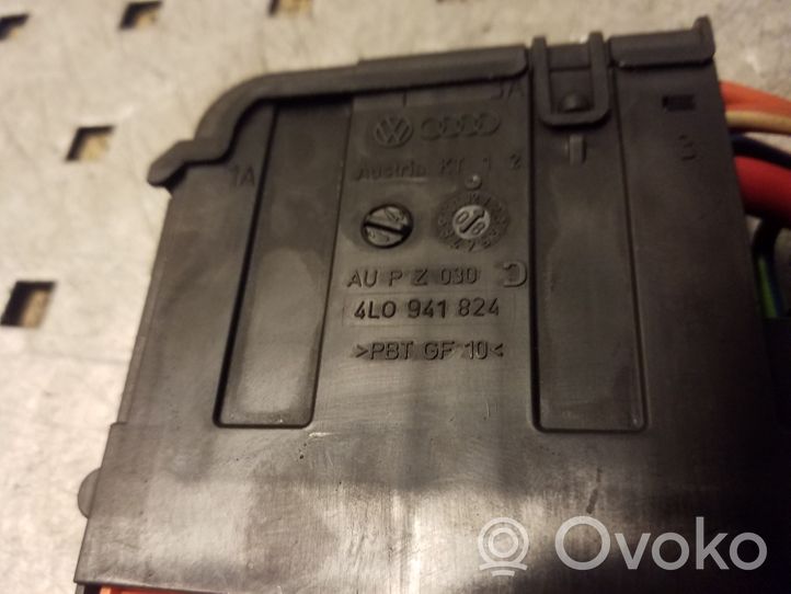 Audi Q7 4L Fuse module 4L0941824