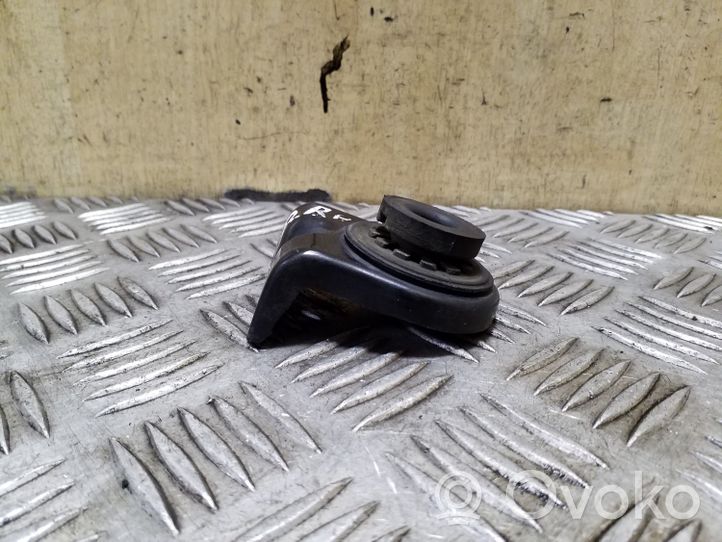 KIA Sorento Radiator mount bracket 