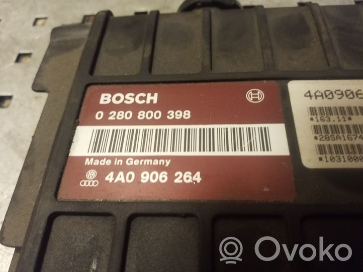 Audi 100 S4 C4 Calculateur moteur ECU 4A0906264