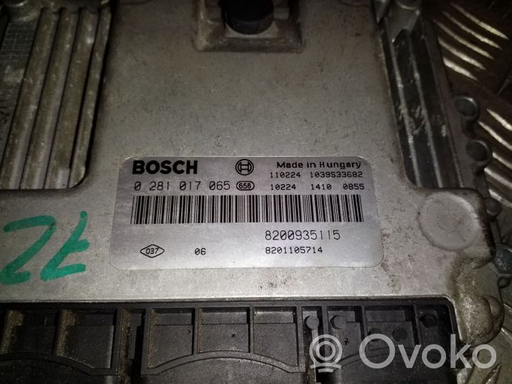 Renault Trafic II (X83) Sterownik / Moduł ECU 0281017065