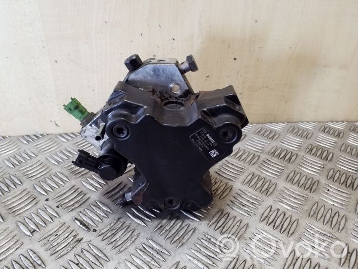 Volvo XC70 Fuel injection high pressure pump 30756125