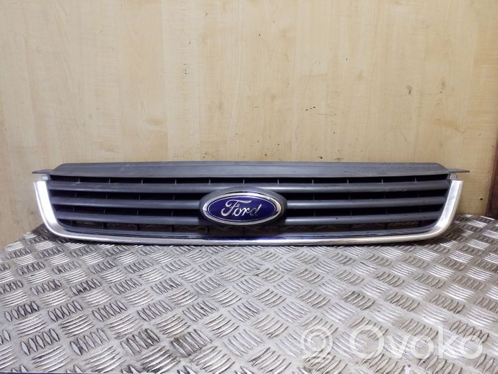 Ford Kuga I Griglia superiore del radiatore paraurti anteriore 8V418200AC