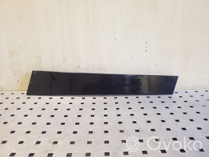 Volvo XC90 Rivestimento modanatura del vetro della portiera posteriore 31688695