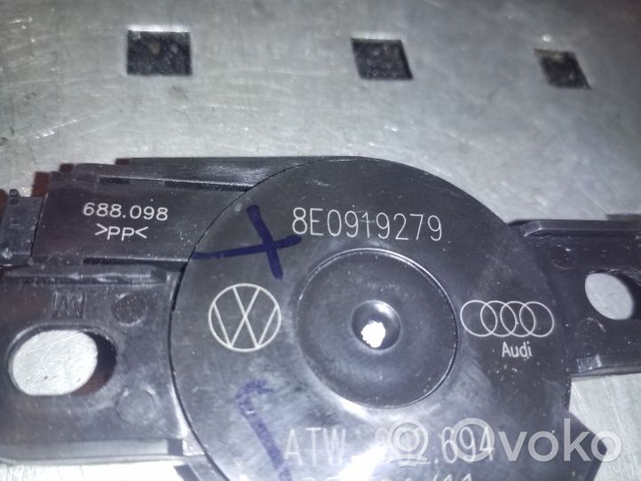 Audi S5 Facelift Parkošanās skaļrunis (PDC) sensors 8E0919279