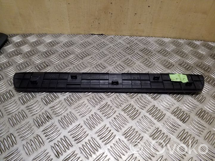 KIA Sportage Front sill trim cover 85884F1000