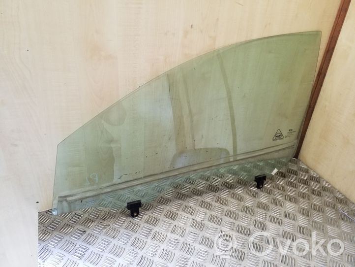 KIA Sportage Front door window glass four-door 