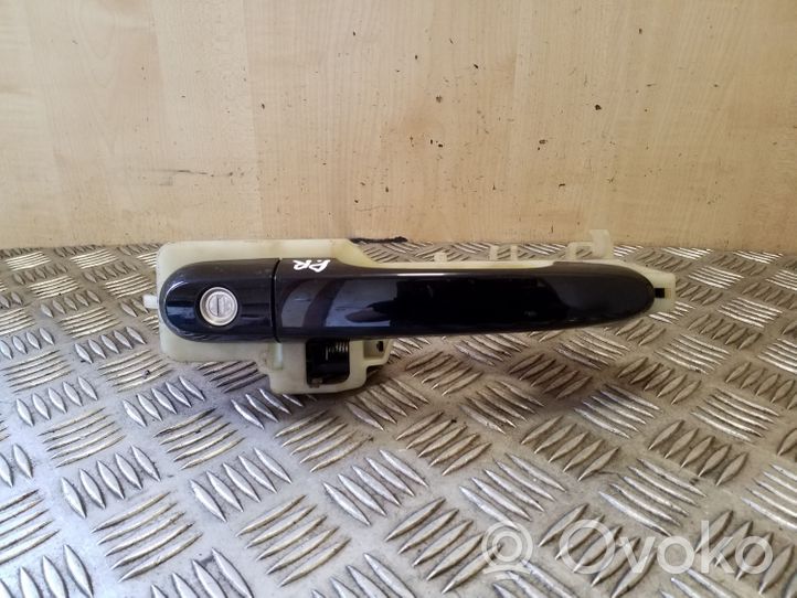 KIA Sorento Front door exterior handle 