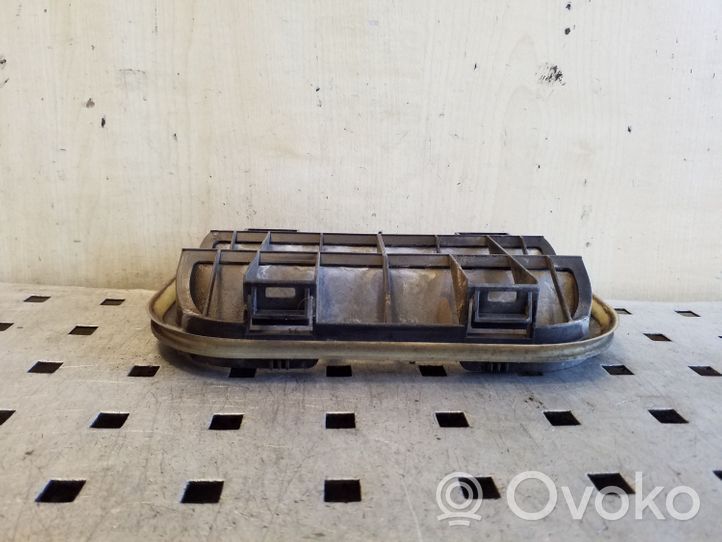 Ford Kuga I Évent de pression de quart de panneau YF1A54280B62