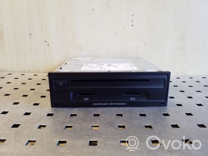 Volkswagen PASSAT B8 Navigation unit CD/DVD player 3Q0035874A