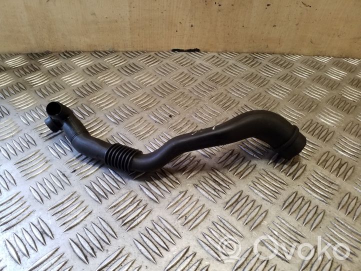 Audi A6 S6 C4 4A Breather/breather pipe/hose 06B103217AB