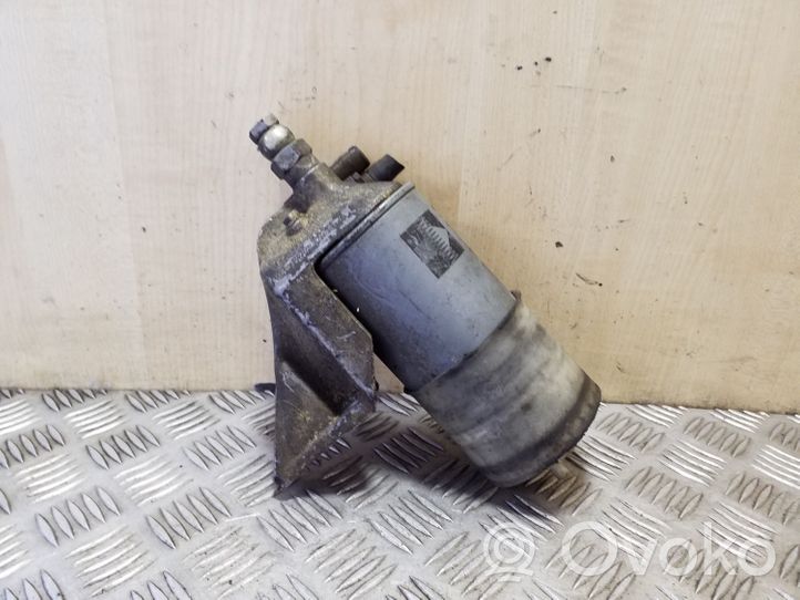 Audi A6 S6 C4 4A Support de montage de filtre à carburant 074127445