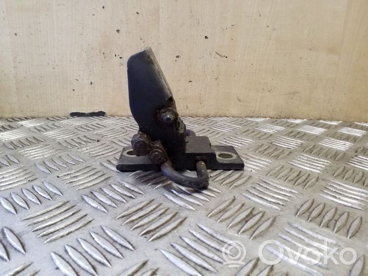 Audi A6 S6 C4 4A Front door lower hinge 4A0831412D