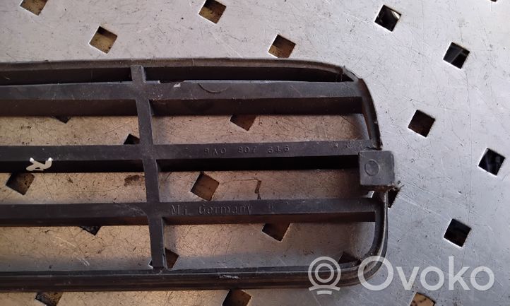 Audi 80 90 S2 B4 Mascherina inferiore del paraurti anteriore 8A0807346