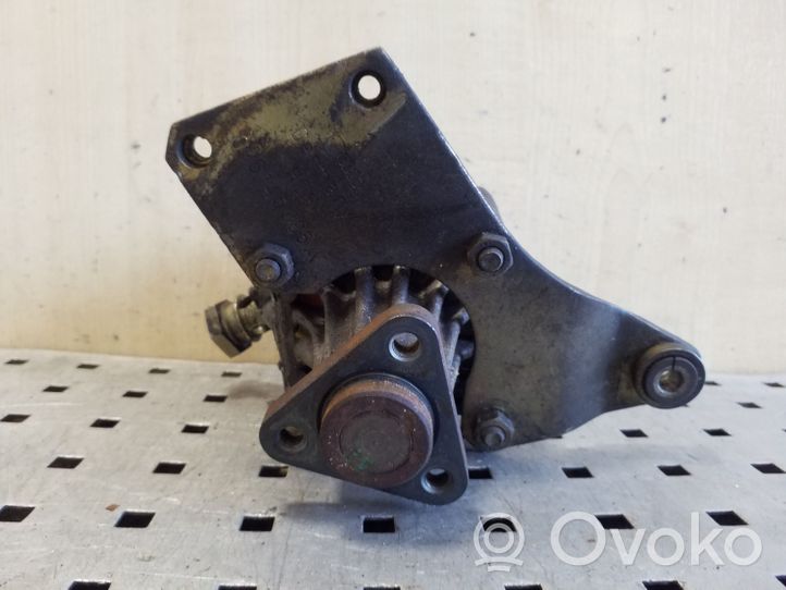 Audi 80 90 S2 B4 Pompa del servosterzo 7681955186