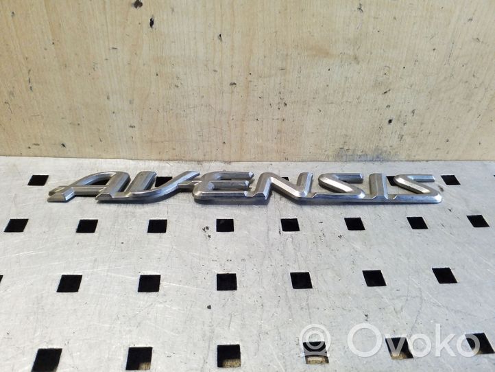 Toyota Avensis T250 Logo, emblème de fabricant 