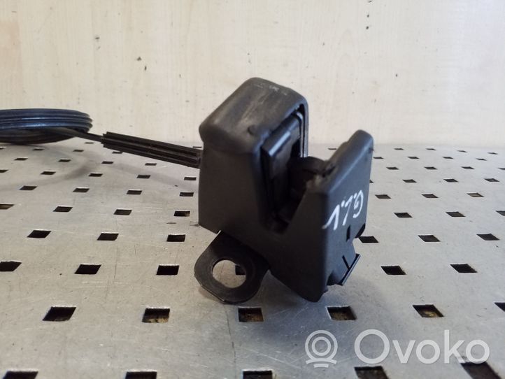 Volkswagen Caddy Loading door lock 7H0827161A