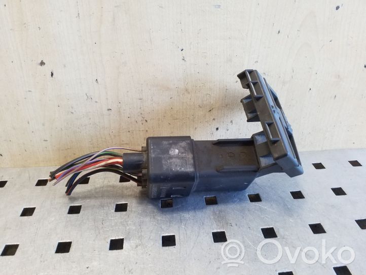 Volkswagen Caddy Glow plug pre-heat relay 038973721B