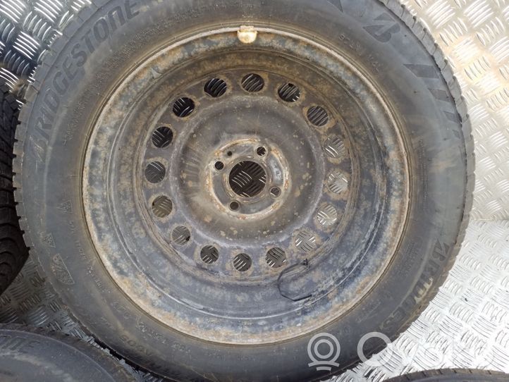 Dacia Sandero R15 steel rim 