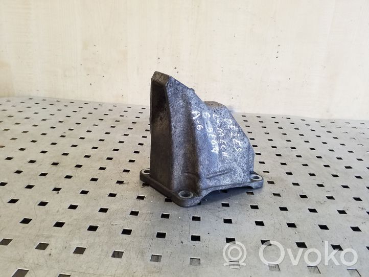 Audi A6 S6 C4 4A Supporto di montaggio scatola del cambio 4A0399113F