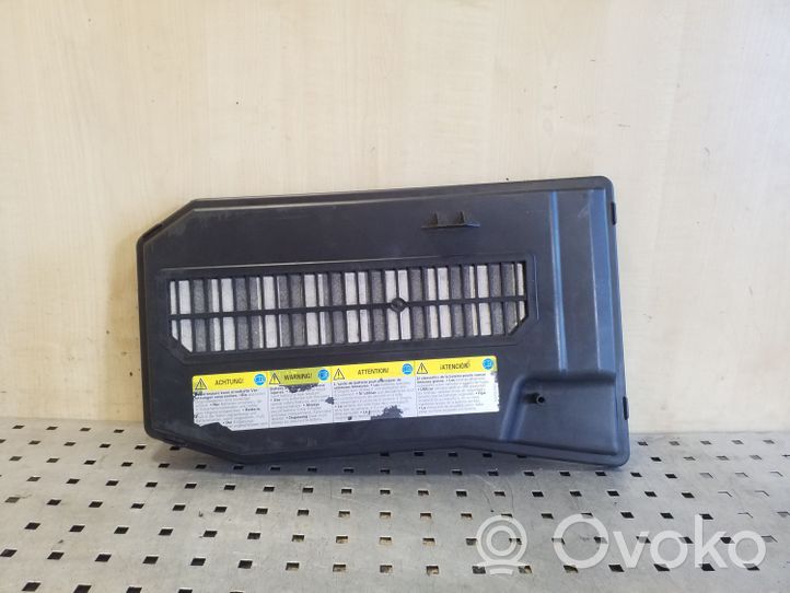 Volkswagen Touareg I Battery box tray cover/lid 7L0864643B