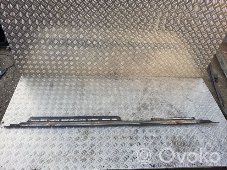 Audi 80 90 S2 B4 Etuoven kynnyksen suojalista 