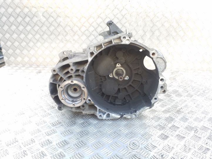 Volkswagen PASSAT B8 Manual 6 speed gearbox QFZ