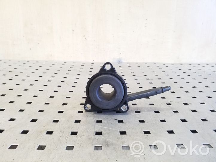 Volkswagen PASSAT B8 Pomocniczy cylinder łożyska wciskowego sprzęgła 510017610