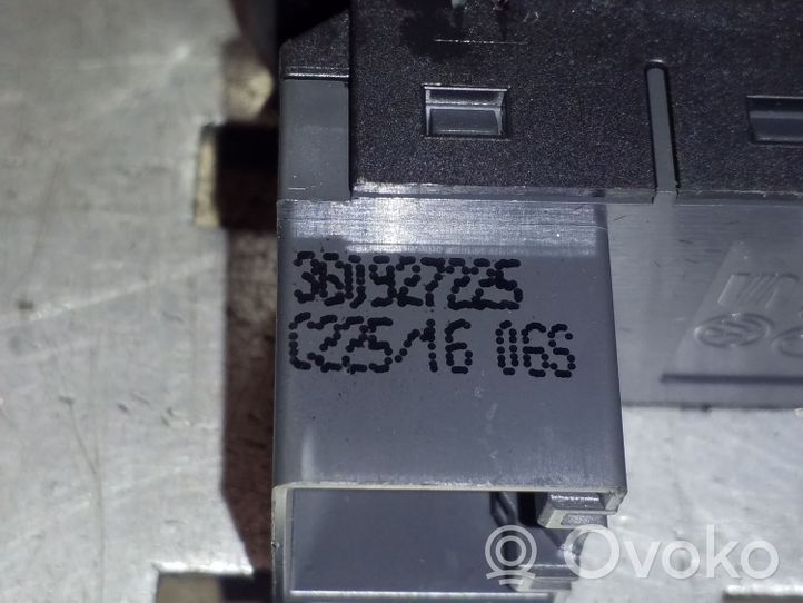 Volkswagen PASSAT B8 Przycisk / Włącznik hamulca ręcznego 3G0927225