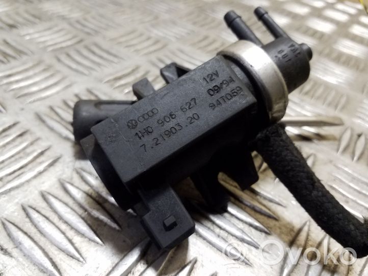 Audi 80 90 S2 B4 Valve vacuum 1H0906627