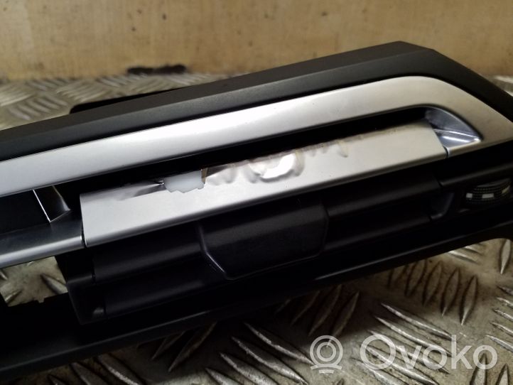 Citroen C4 Grand Picasso Centrālais gaisa ventilācijas režģis 967797317A