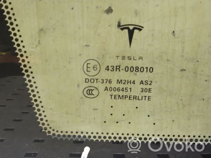 Tesla Model S Szyba karoseryjna tylna 