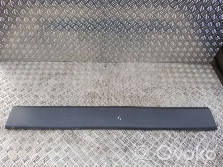 Nissan NV400 Slīdošās durvju dekoratīvā apdare (moldings) 828210160R