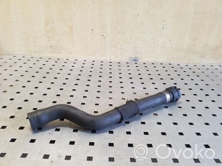 BMW 5 E39 Tuyau de liquide de refroidissement moteur 11532247820