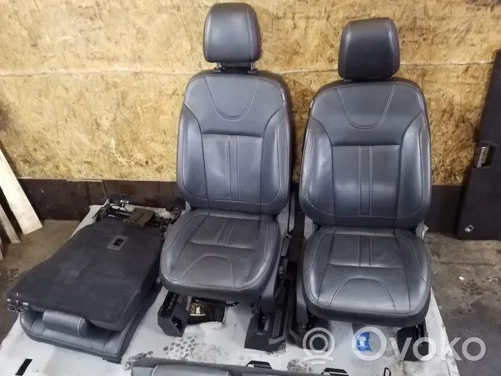 Ford Kuga II Set interni 