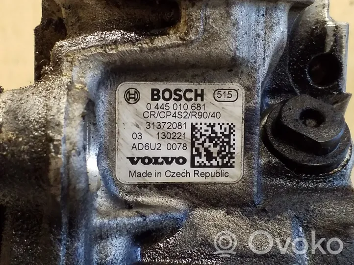 Volvo V40 Polttoaineen ruiskutuksen suurpainepumppu 31372081