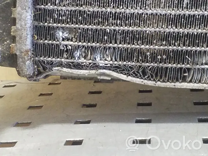 Volvo V40 Radiatore di raffreddamento 31319065
