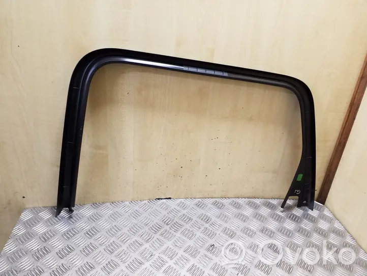 Volkswagen Touareg II Altro elemento di rivestimento della portiera posteriore 7P0867685