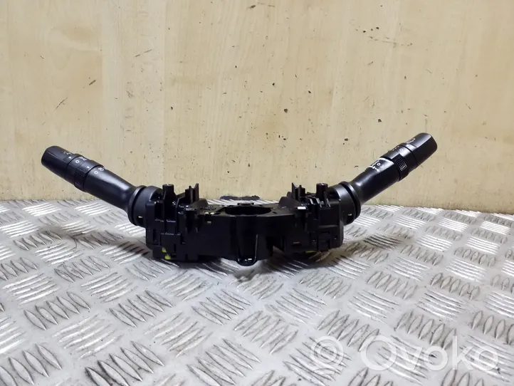 Hyundai ix35 Interruptor/palanca de limpiador de luz de giro 934202Y660