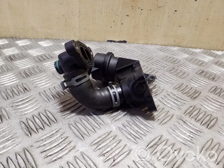 Porsche Cayenne (92A) Tuyau de liquide de refroidissement moteur 059121625C