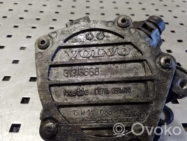 Volvo XC70 Pompe à vide 31316688