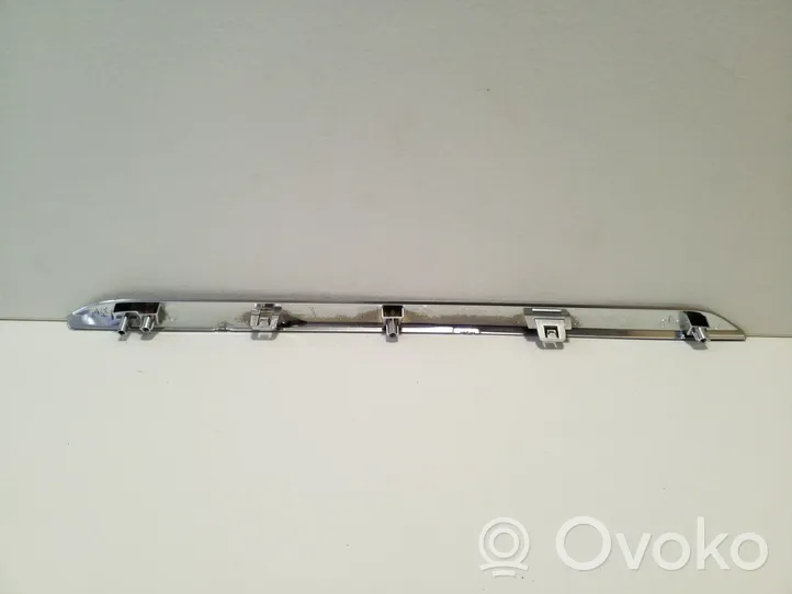 Land Rover Evoque II Moulure/baguette de porte avant K8D223865AA