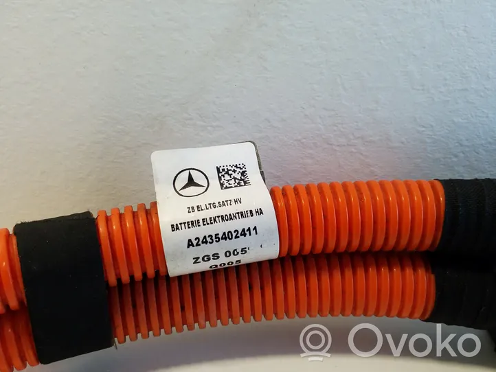 Mercedes-Benz EQB Kabel wysokiego napięcia A2435402411