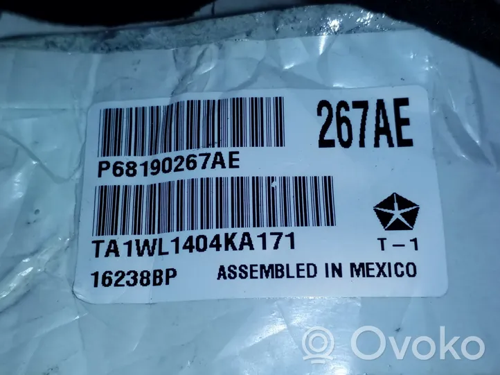 Jeep Cherokee Arnés de cableado de la puerta trasera/maletero P68190267AE