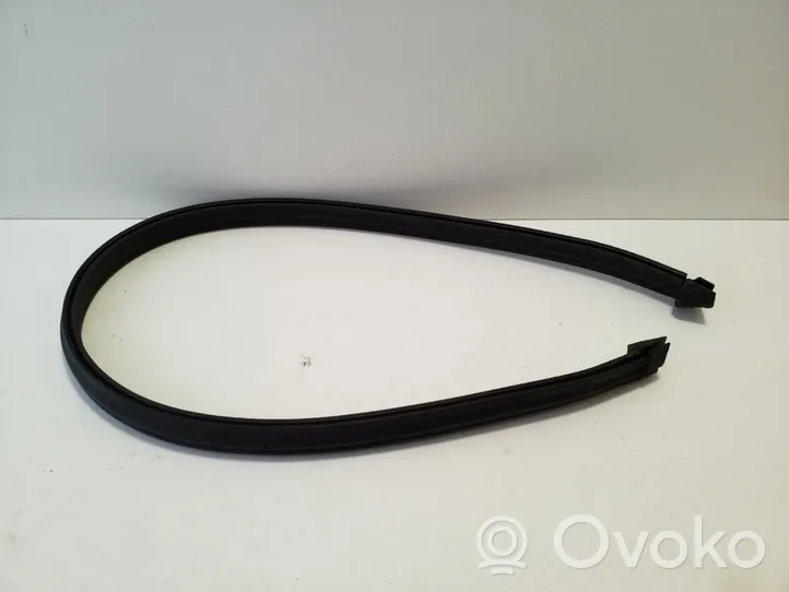 Jeep Cherokee Engine compartment rubber 