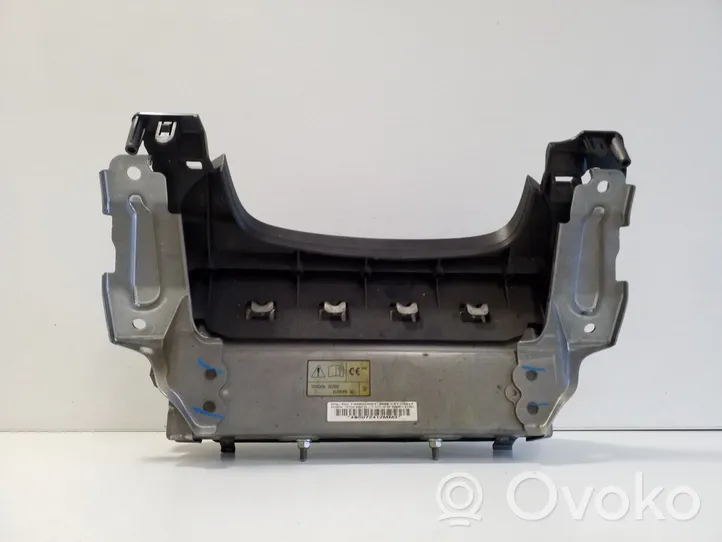 Mitsubishi Outlander Airbag per le ginocchia TG09D04001