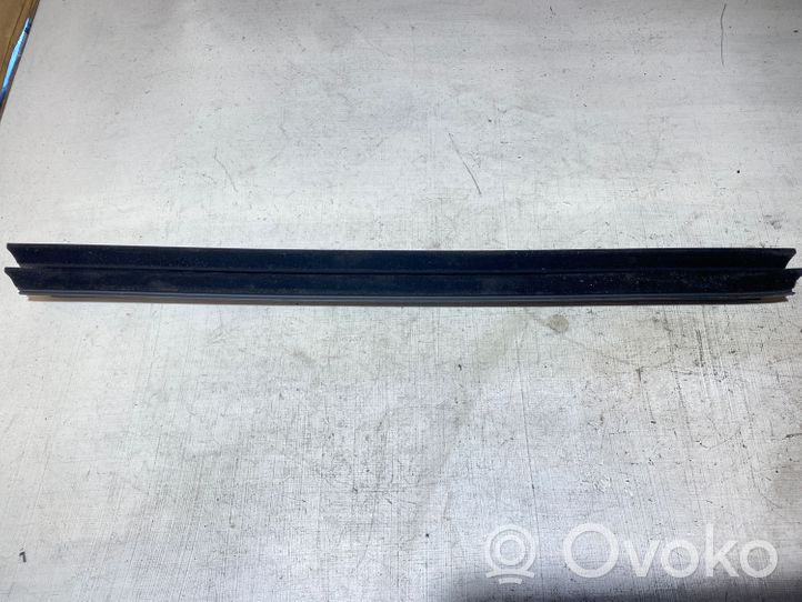 BMW 7 G11 G12 Joint / vitre de porte arrière 735552410