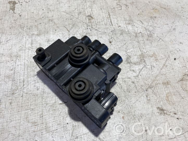 Land Rover Range Rover Sport L494 Blocco valvola della sospensione pneumatica CPLA5B710AC