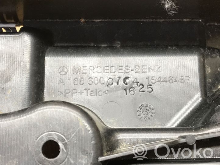 Mercedes-Benz GLE (W166 - C292) Rivestimento pannello inferiore del cruscotto A1666800704