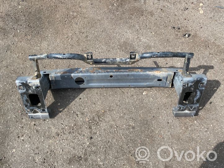 Land Rover Discovery 5 Traversa del paraurti posteriore HY3210005A